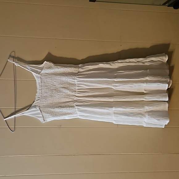 NWOT White Textured,  Ruffle Hem, High Waist Cami Dress. Women's Size Small. - Picture 3 of 7